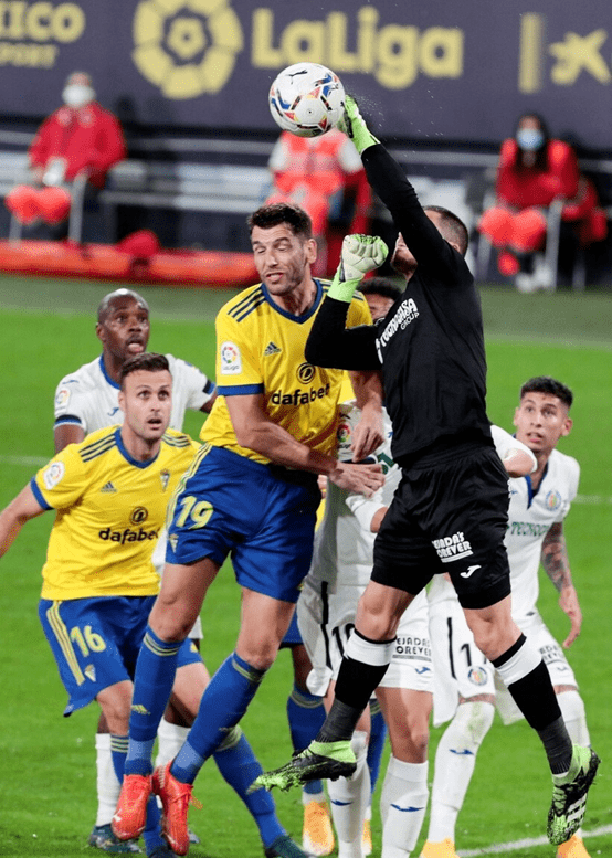  里尔新援首秀破门，助球队客场战平强敌  